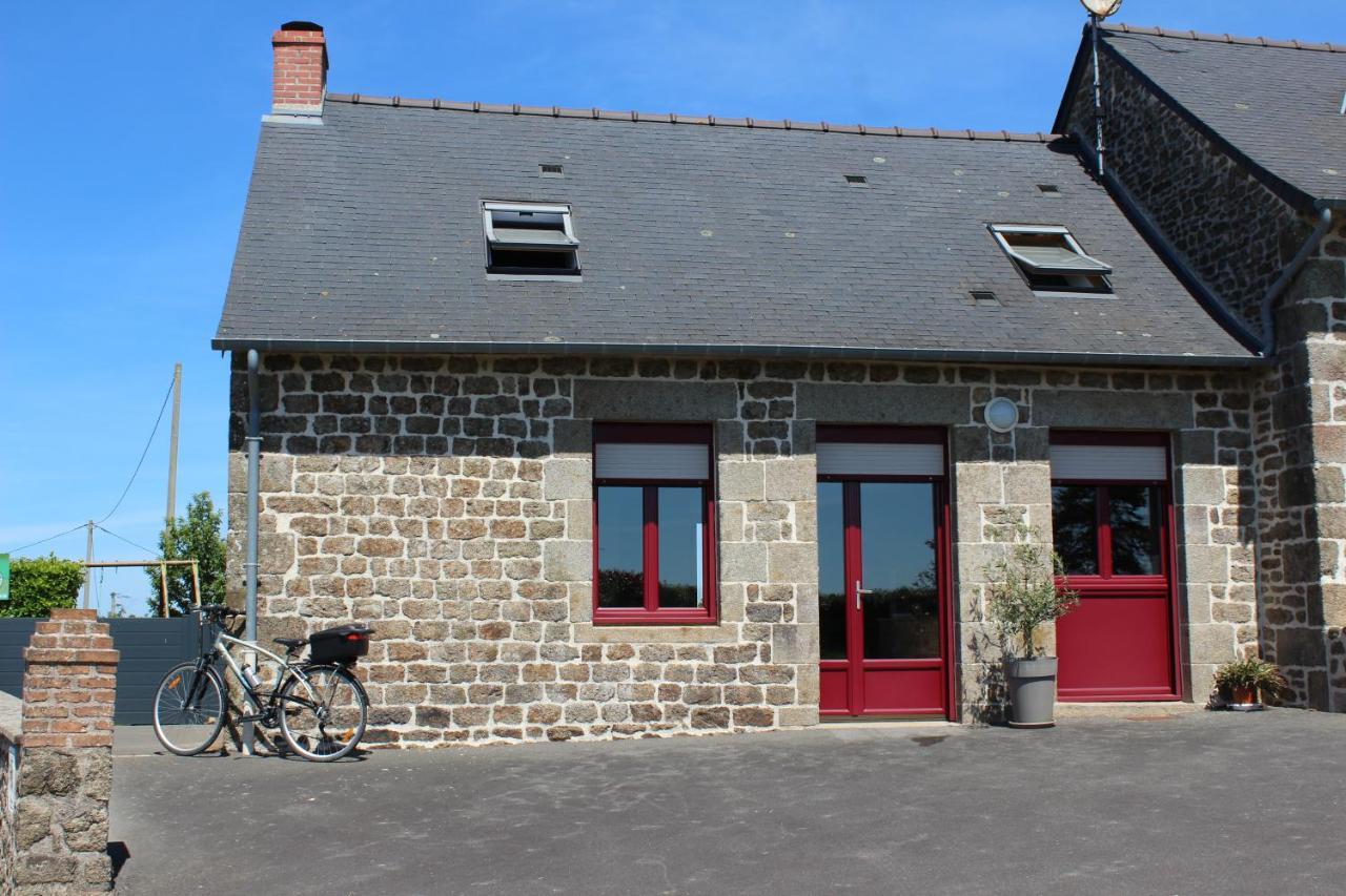 Gite La Loussaudrie Pontmain Buitenkant foto