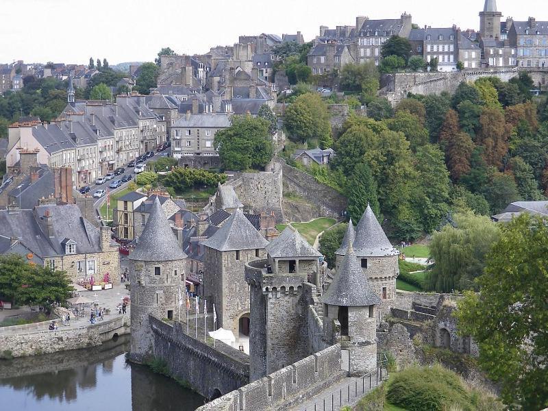 Gite La Loussaudrie Pontmain Buitenkant foto